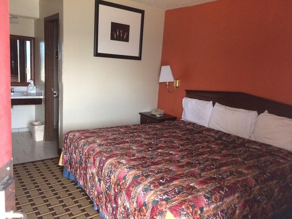 Relax Inn Henryetta