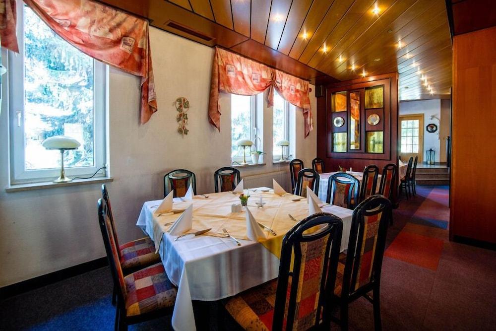 Hotel Gasthof zur Heinzebank