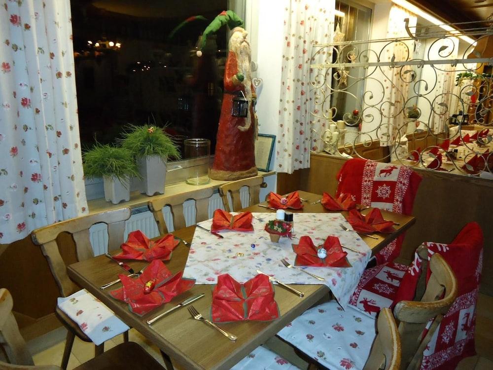 Hotel & Restaurant Hirschenwirt