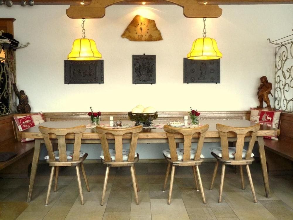 Hotel & Restaurant Hirschenwirt