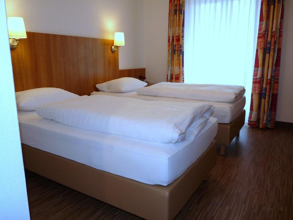 Hotel & Restaurant Hirschenwirt