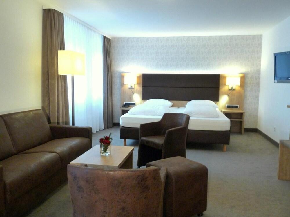Hotel & Restaurant Hirschenwirt