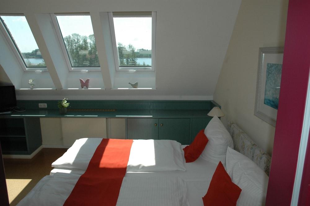 Alago Hotel am See