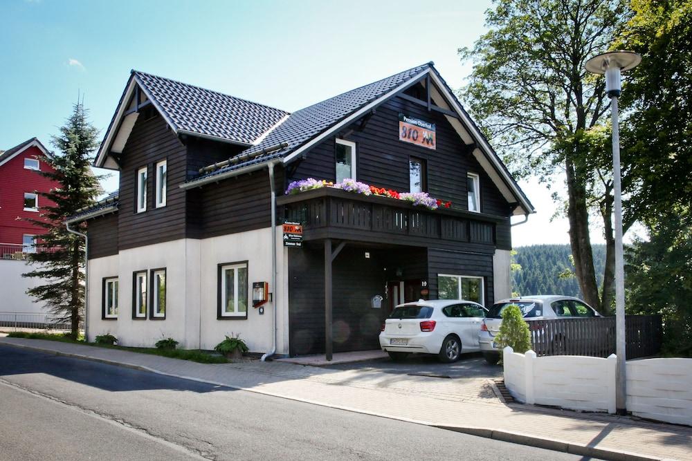 Oberhof 810 M