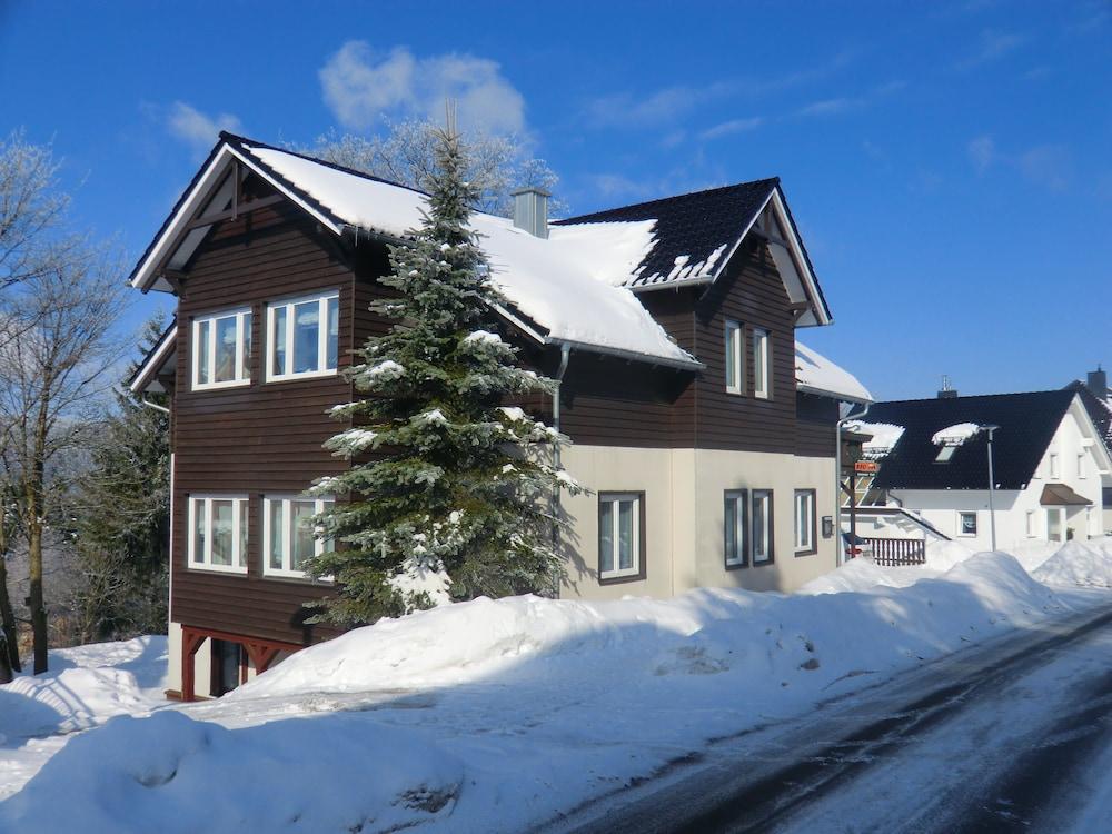 Oberhof 810 M