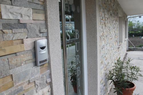 Hostal Burbia