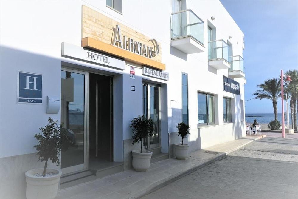 Hotel LV Alboran
