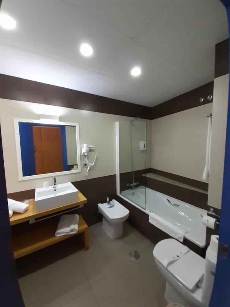 Hotel LV Alboran