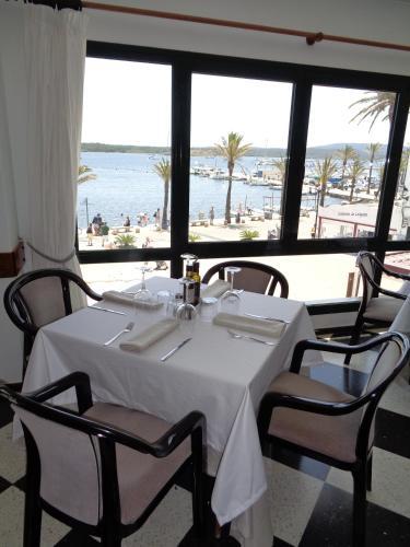 Hostal Restaurant s'Algaret