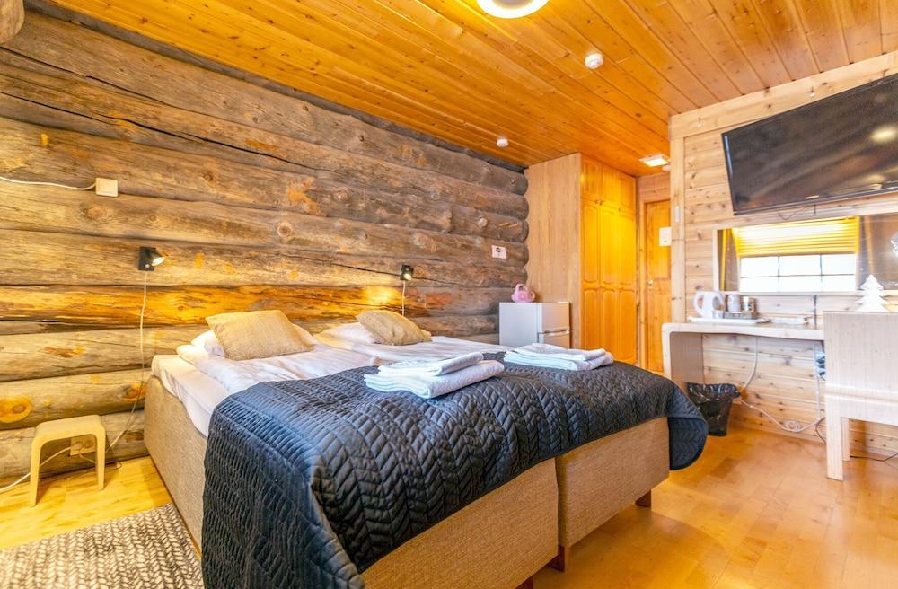 Log House Kuukkeli Teerenpesä
