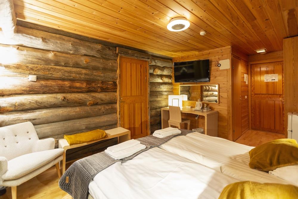 Log House Kuukkeli Teerenpesä