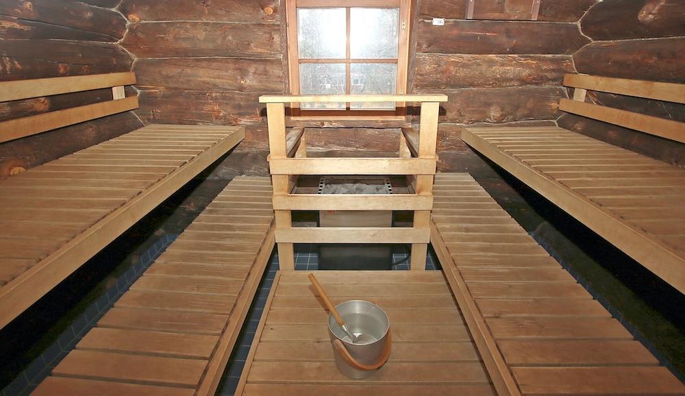 Log House Kuukkeli Teerenpesä