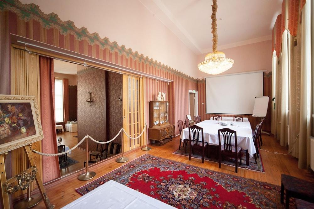 Family Hotel (Perhehotelli) Hospitz