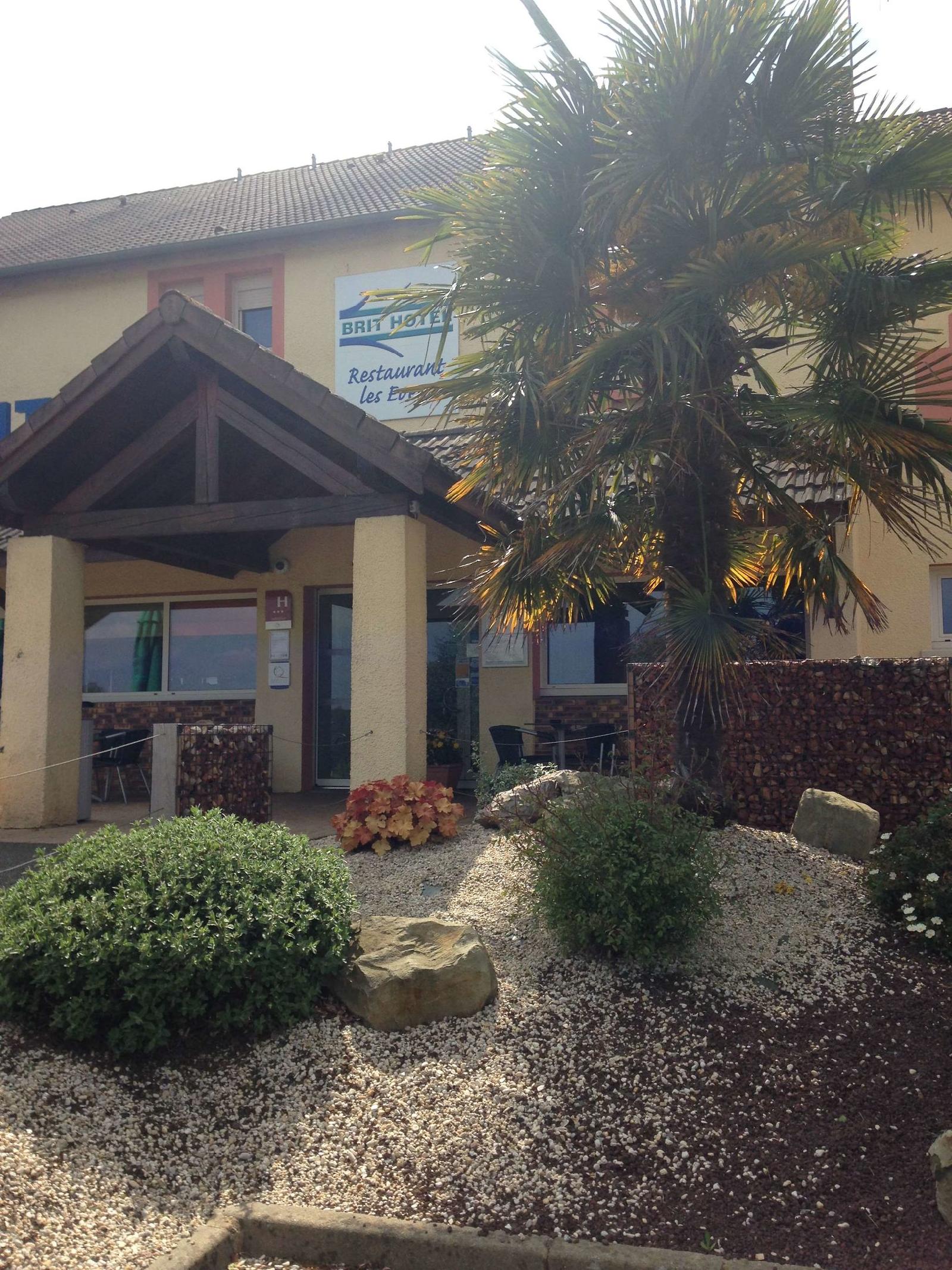 Brit Hotel Les Evens