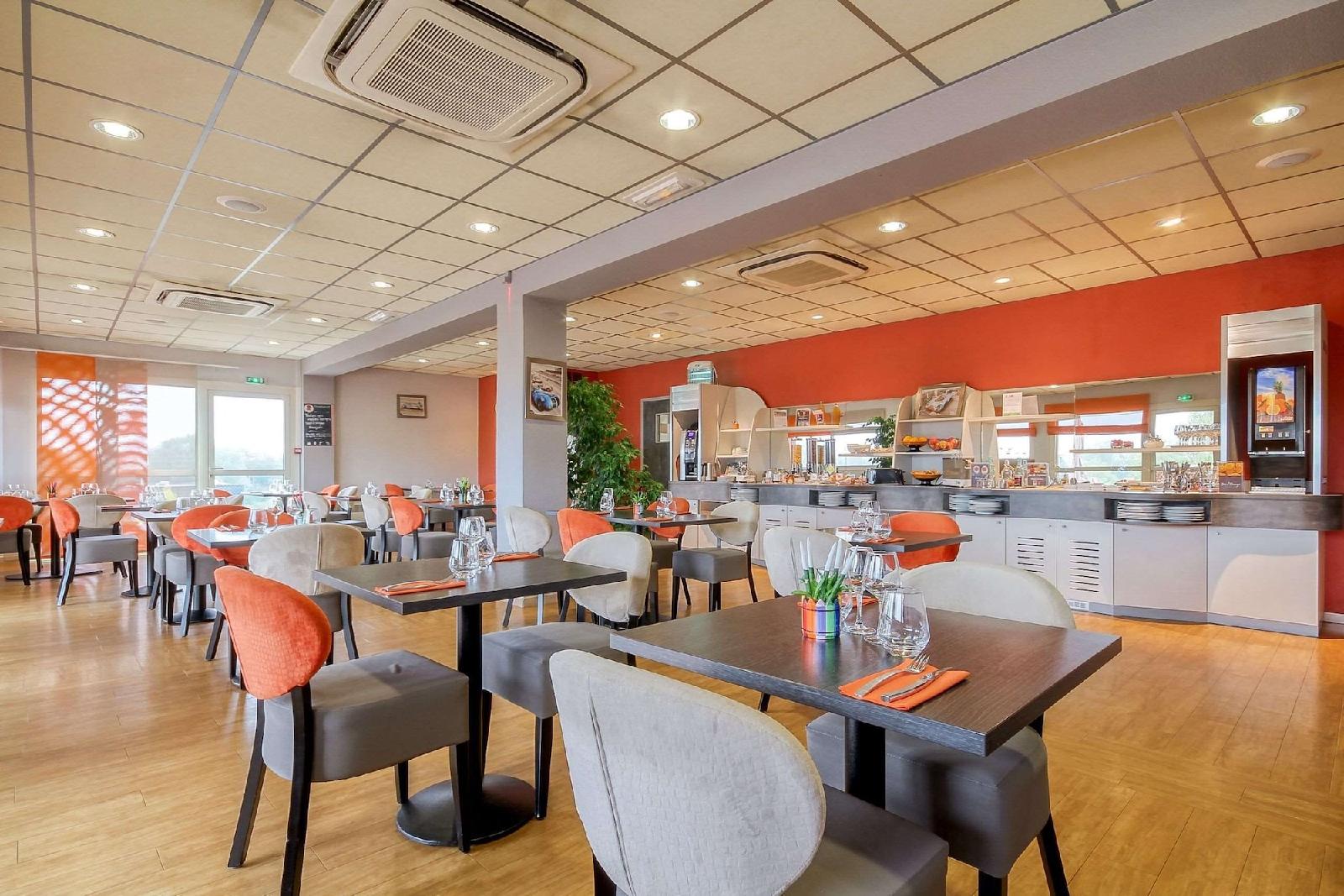 Brit Hotel Les Evens