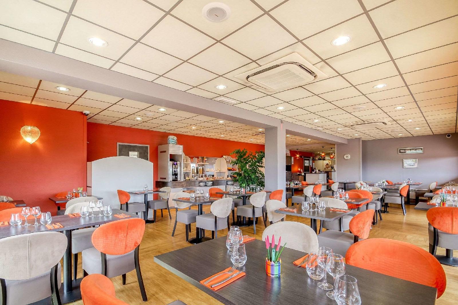 Brit Hotel Les Evens
