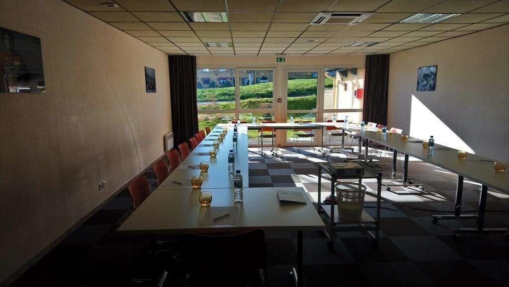 Brit Hotel Les Evens