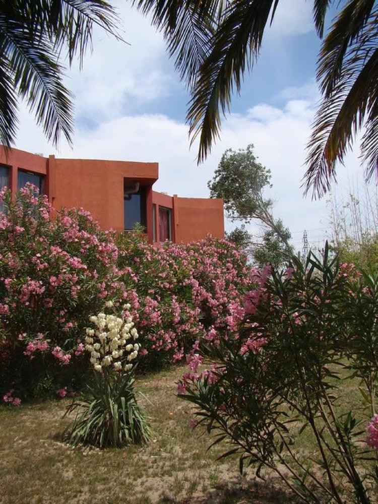 Hotel Tropic