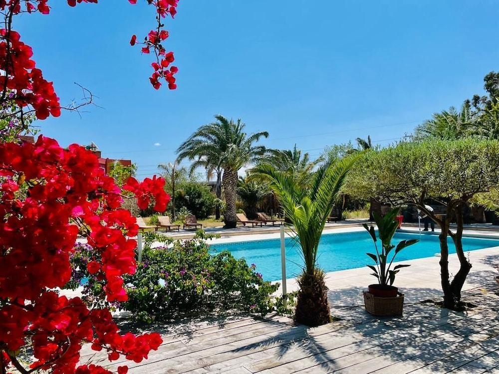 Hotel Tropic