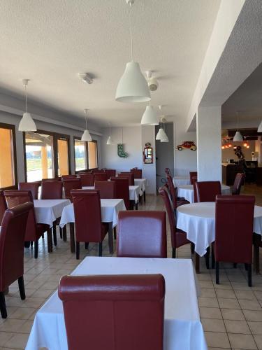 NB Hotel - Restaurant Moulins