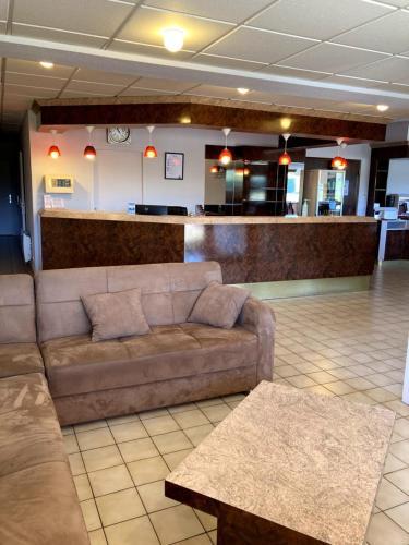 NB Hotel - Restaurant Moulins