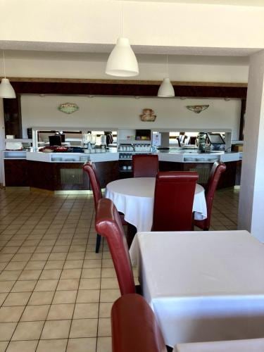 NB Hotel - Restaurant Moulins