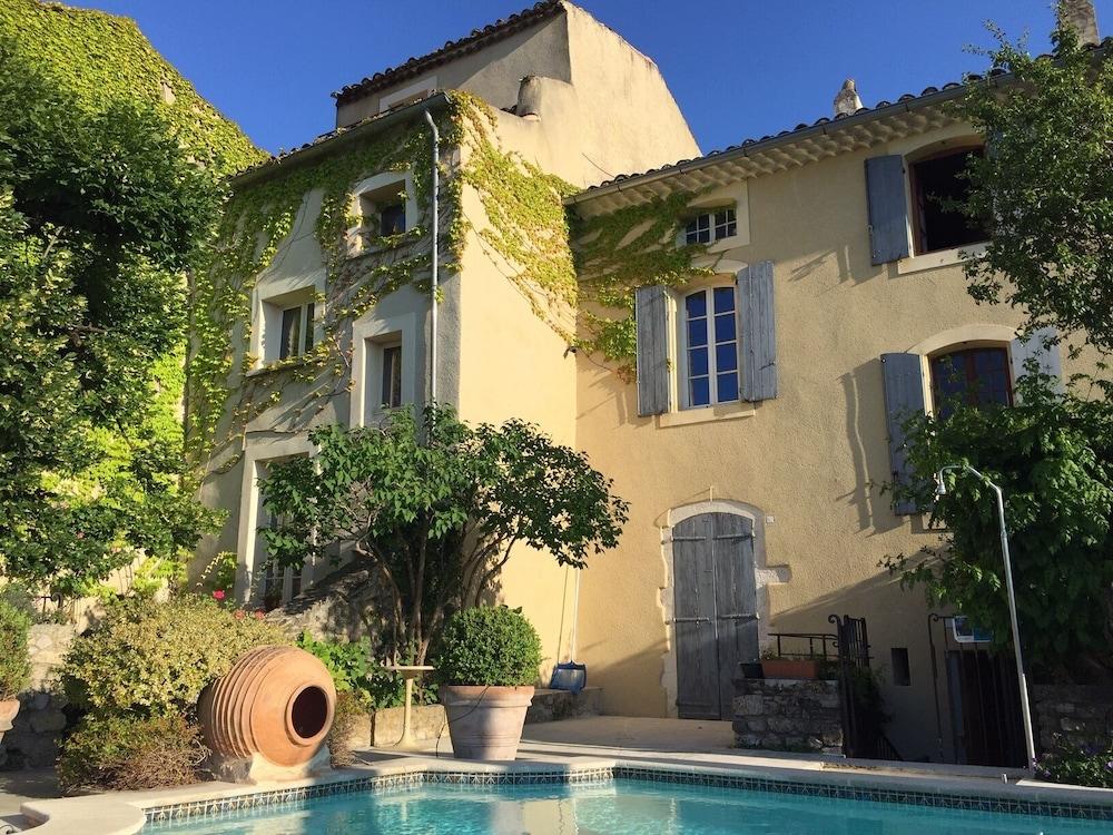 Hostellerie Le Beffroi