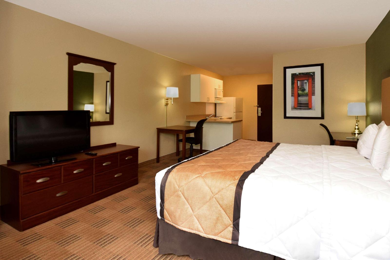 Extended Stay America - Fort Wayne - South