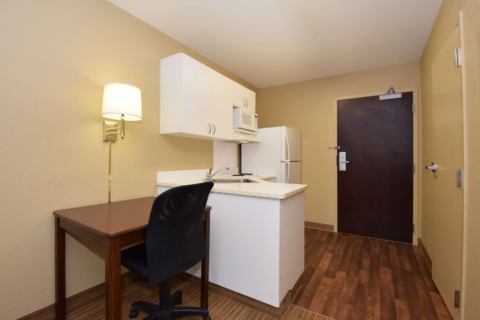 Extended Stay America - Fort Wayne - South