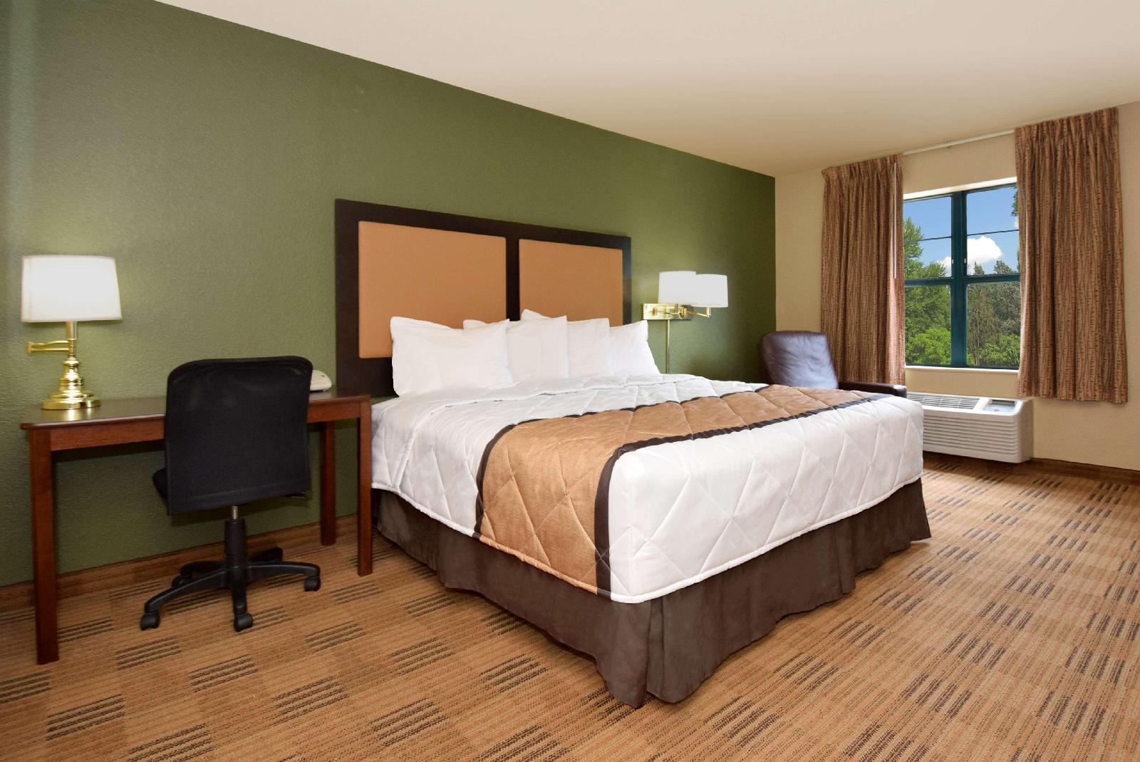 Extended Stay America - Fort Wayne - South