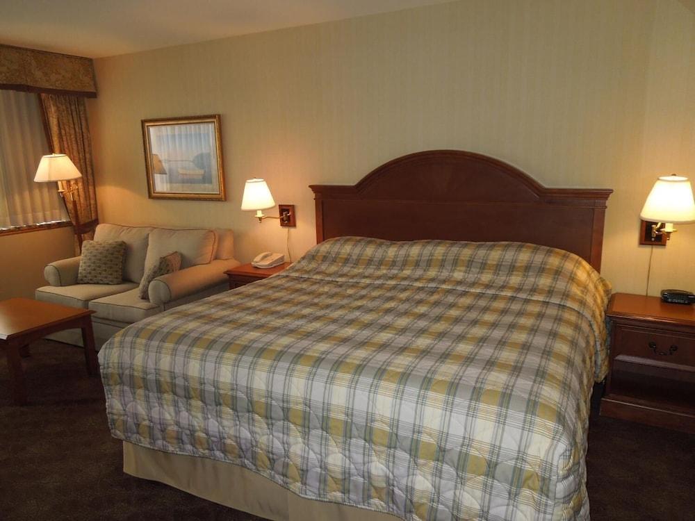 Rockville Centre Inn