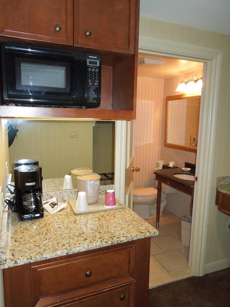 Rockville Centre Inn