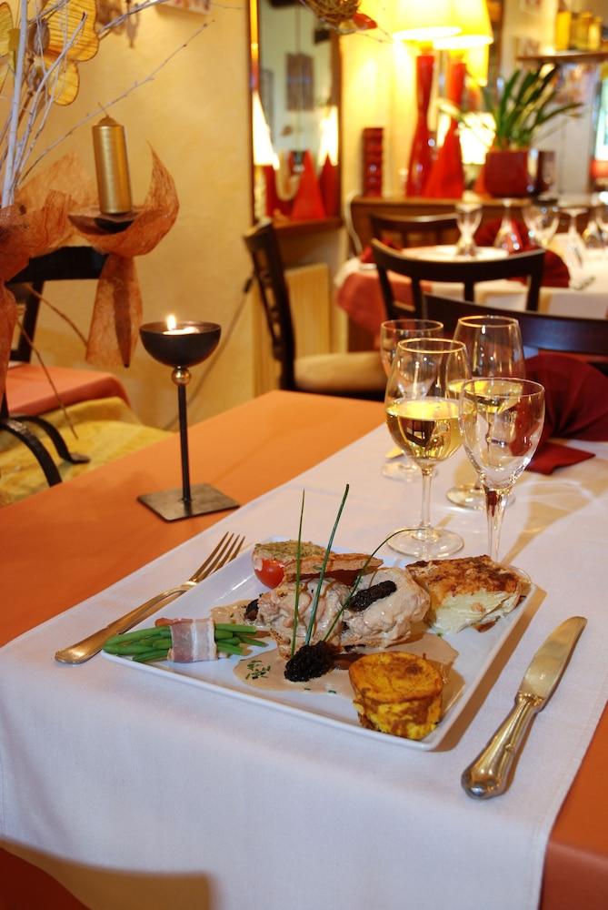 Logis Hotel les Capucins