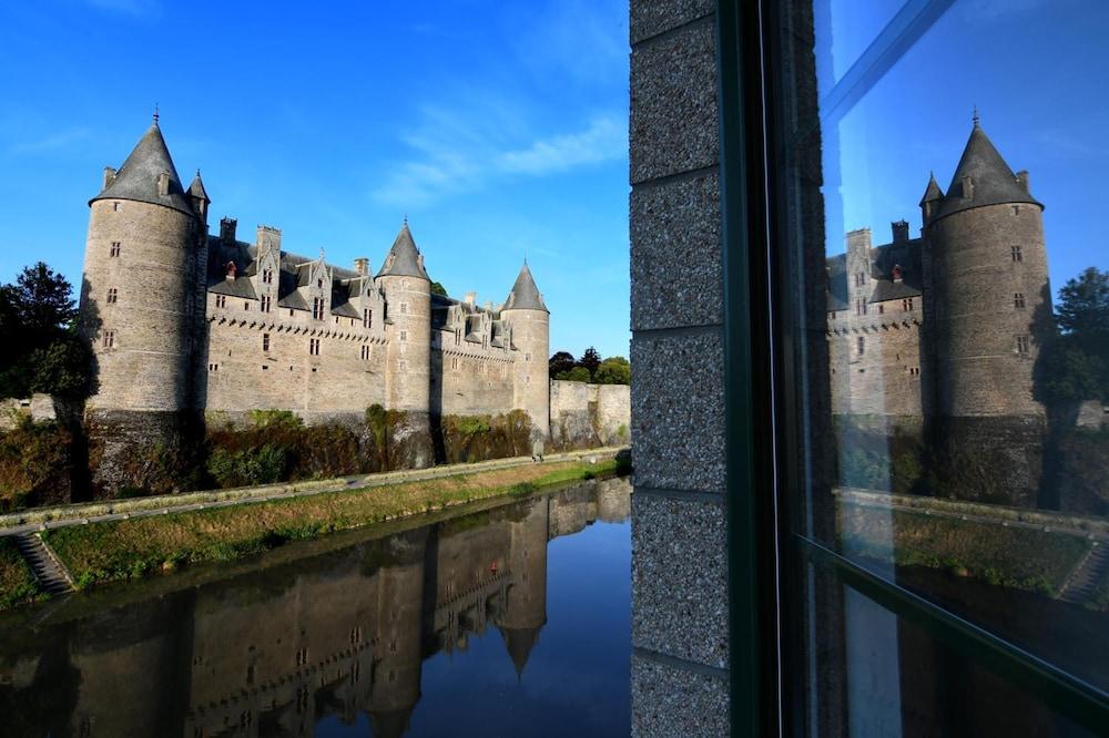 Hotel du Chateau