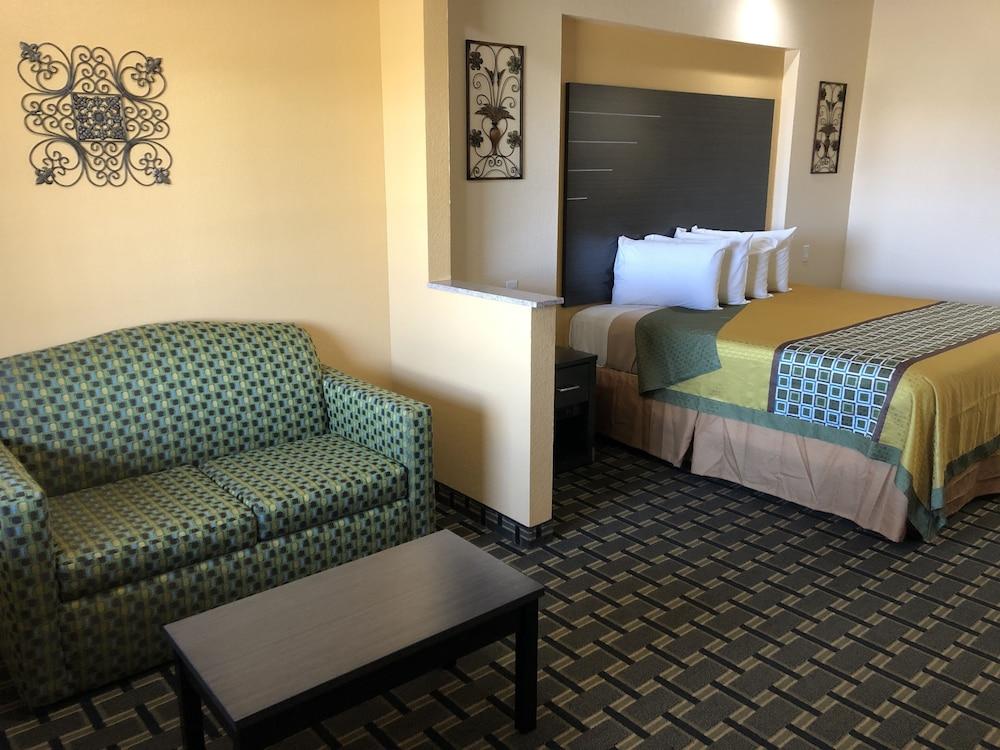 Homegate Inn & Suites