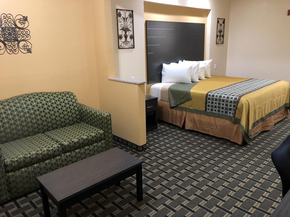 Homegate Inn & Suites