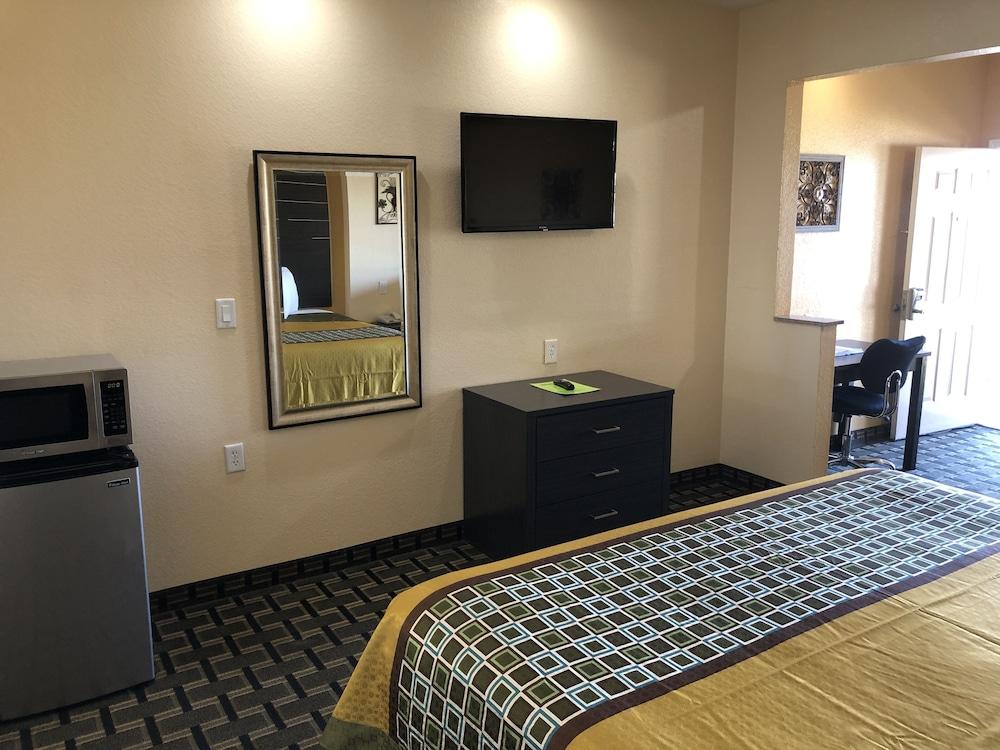 Homegate Inn & Suites