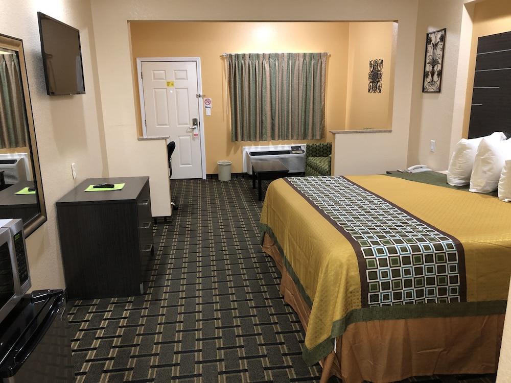 Homegate Inn & Suites
