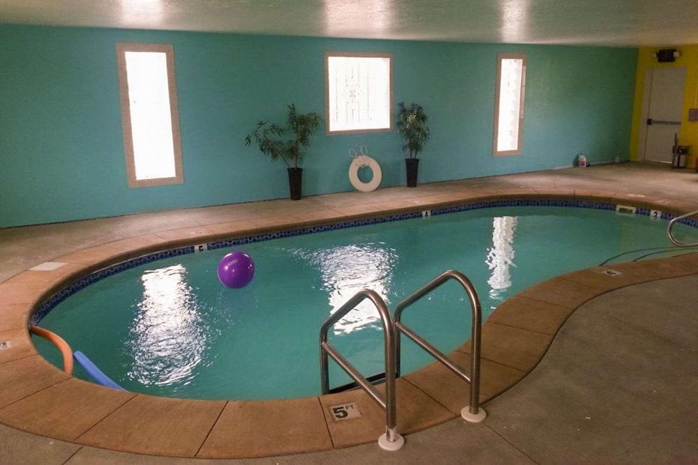 Rodeway Inn & Suites North Sioux City I-29