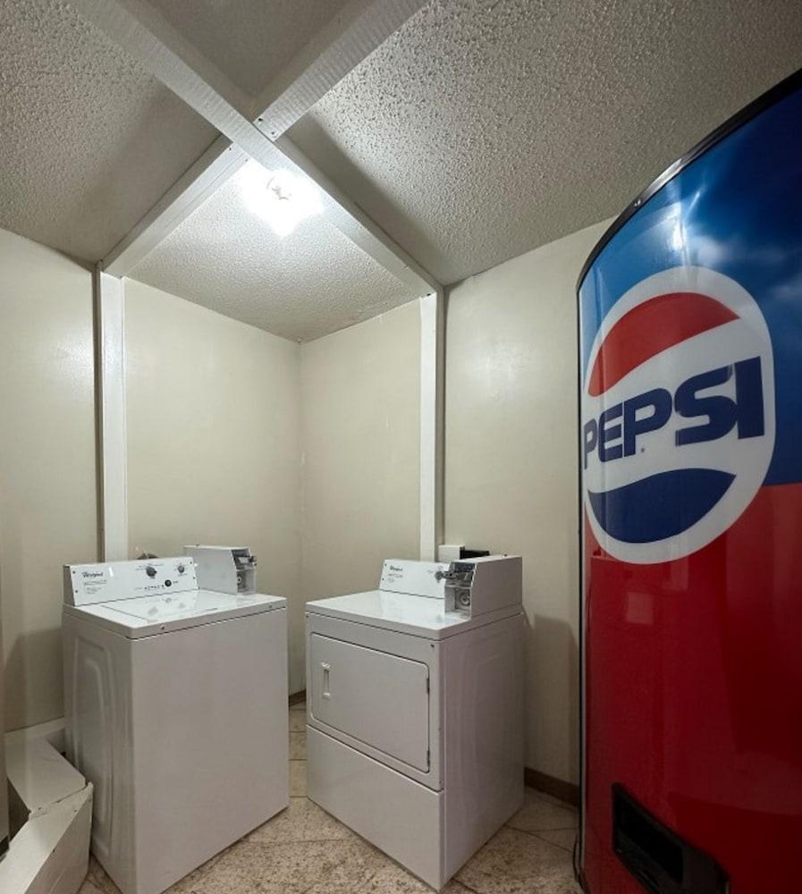 Rodeway Inn & Suites North Sioux City I-29