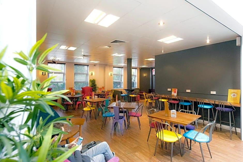 YHA London Thameside