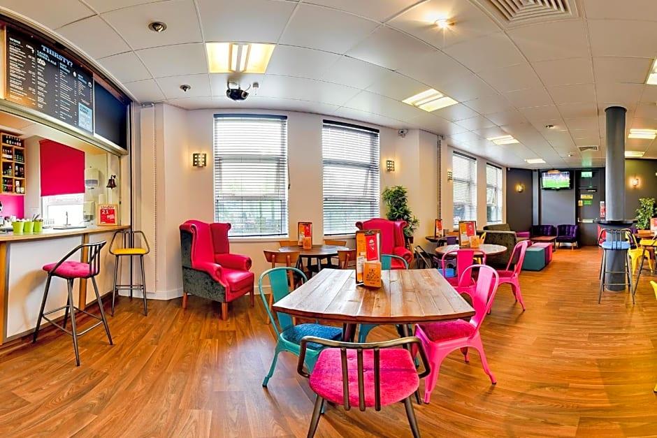 YHA London Thameside
