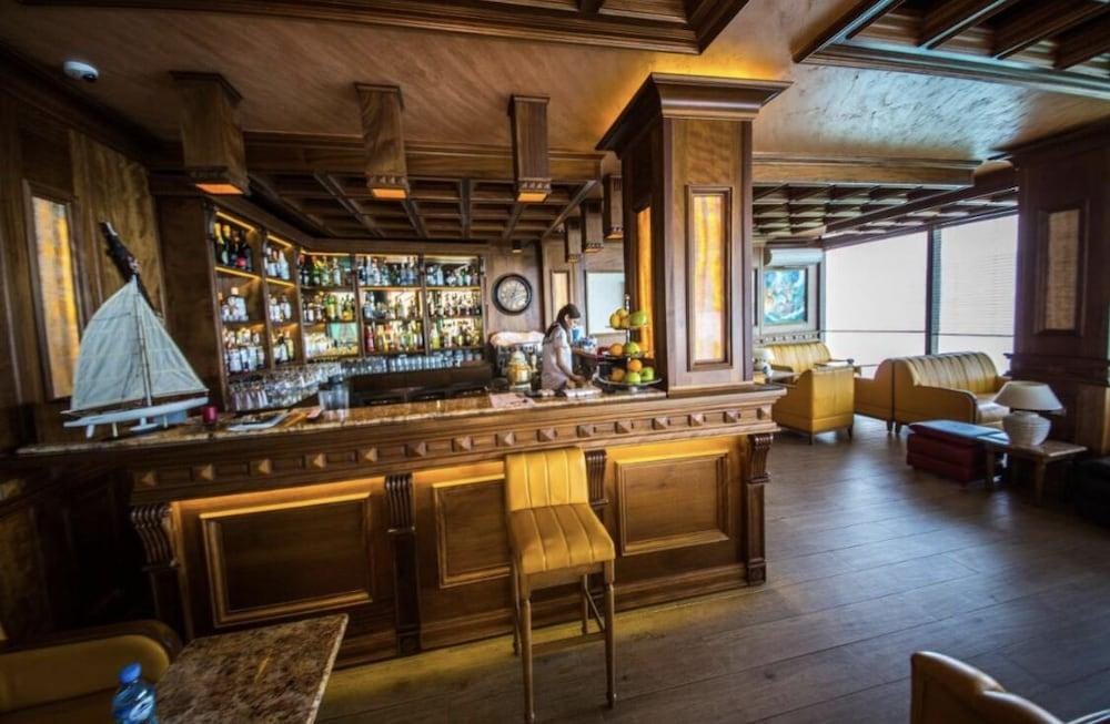Liro Hotel
