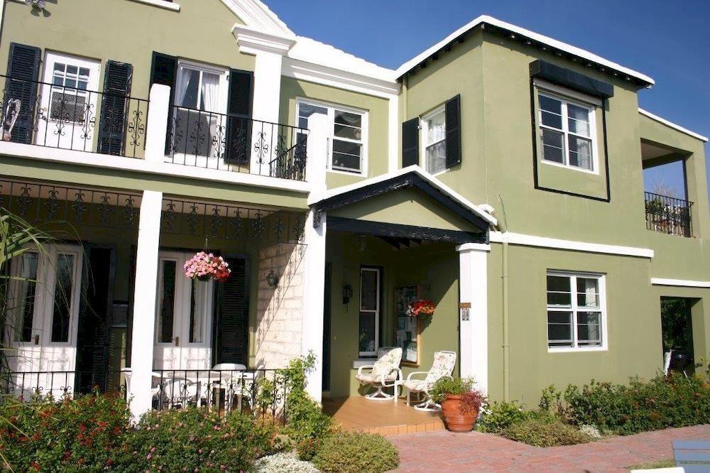 Edgehill Manor