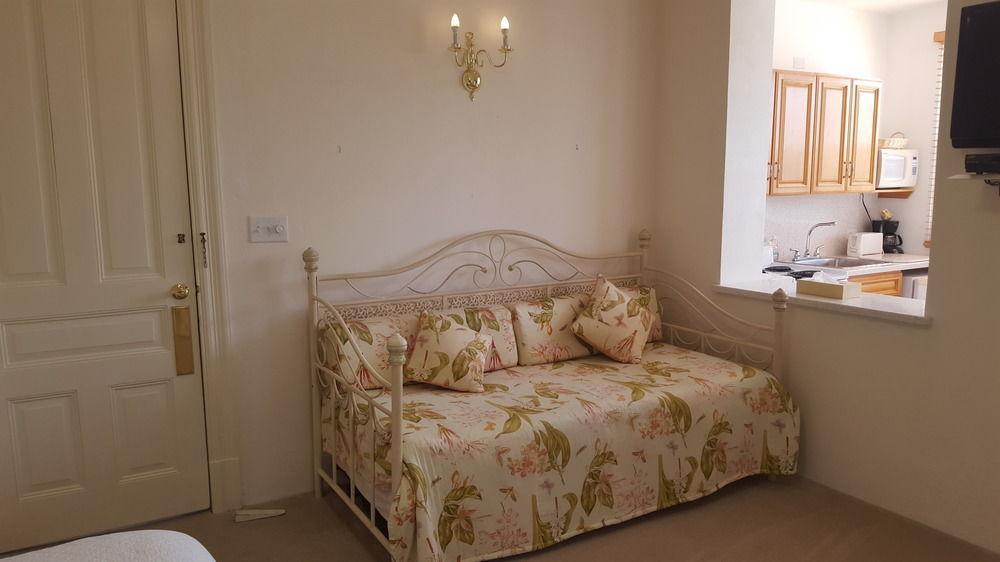 Edgehill Manor