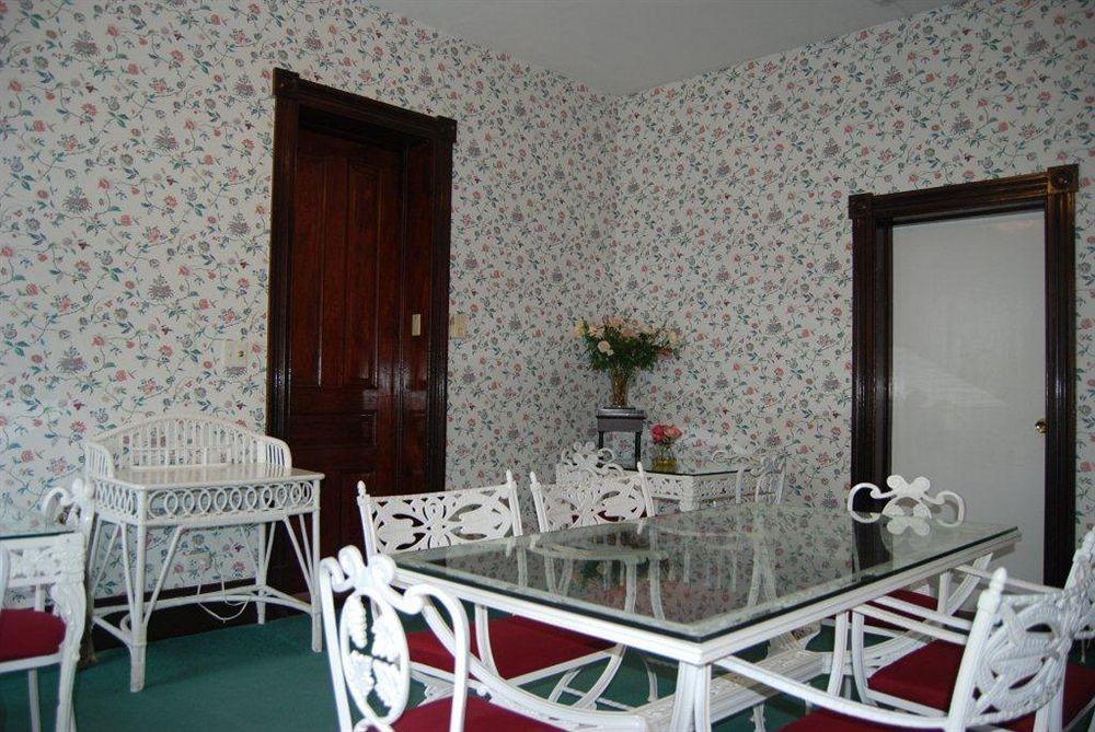 Edgehill Manor