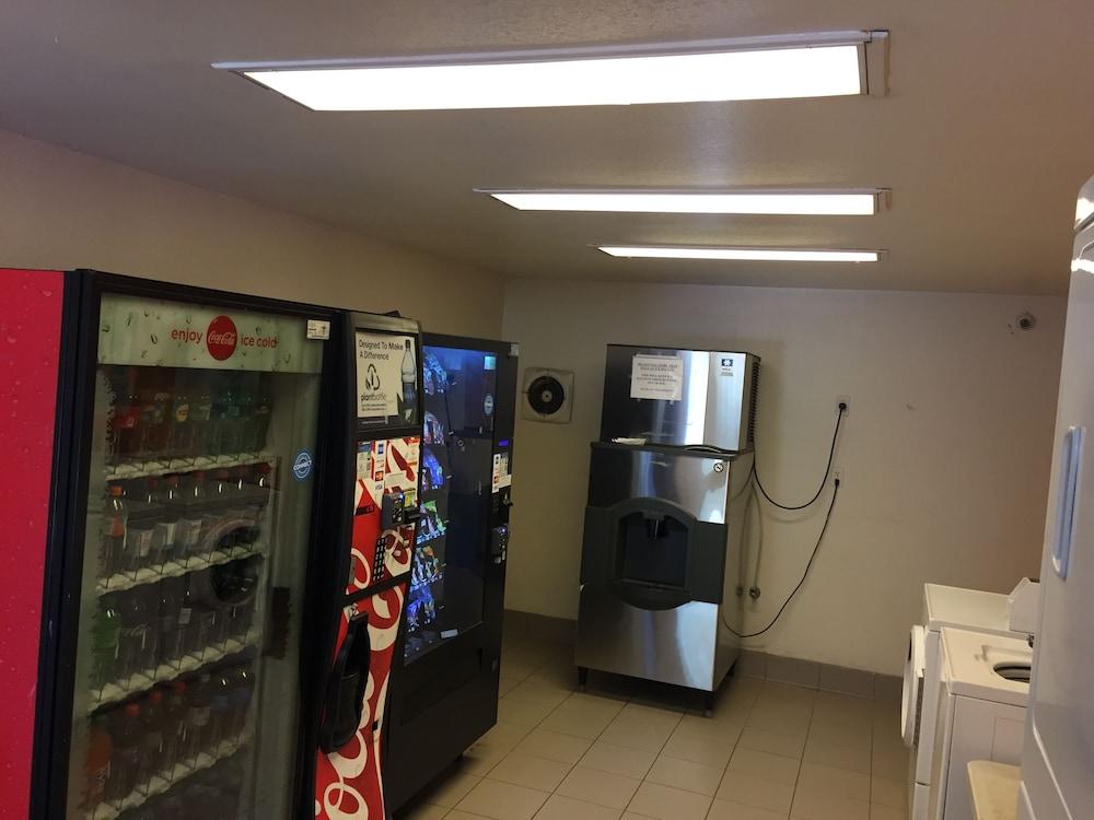 Motel 6 Raleigh Southwest Cary