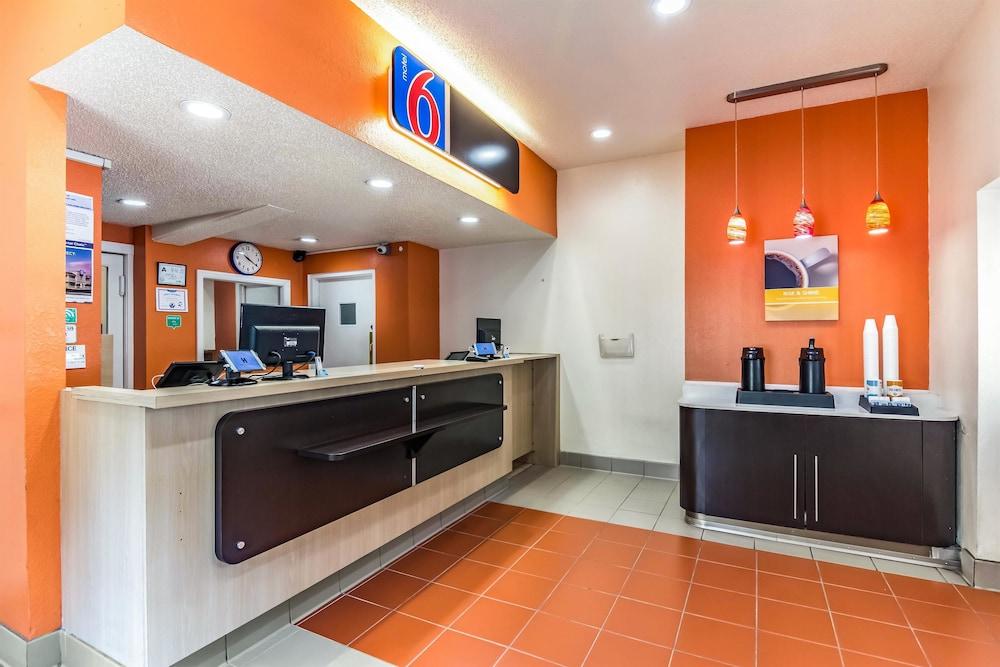 Motel 6 Raleigh Southwest Cary