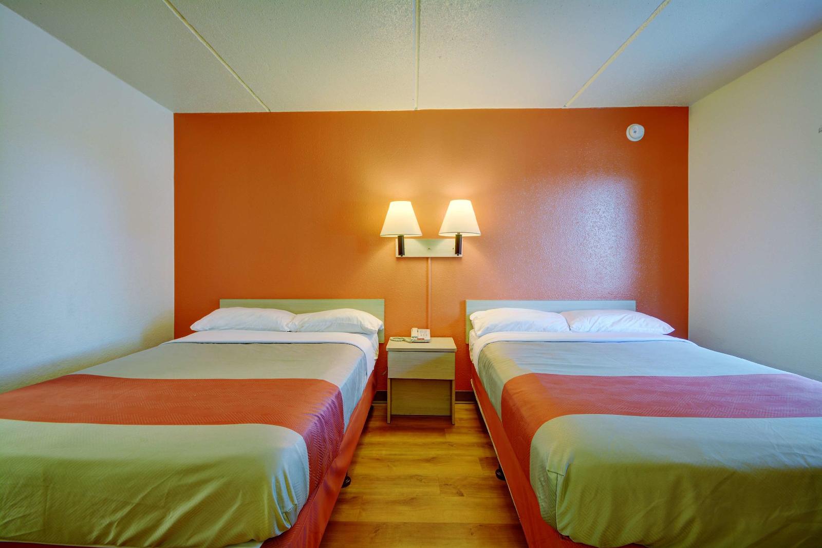 Motel 6 Springfield Chicopee
