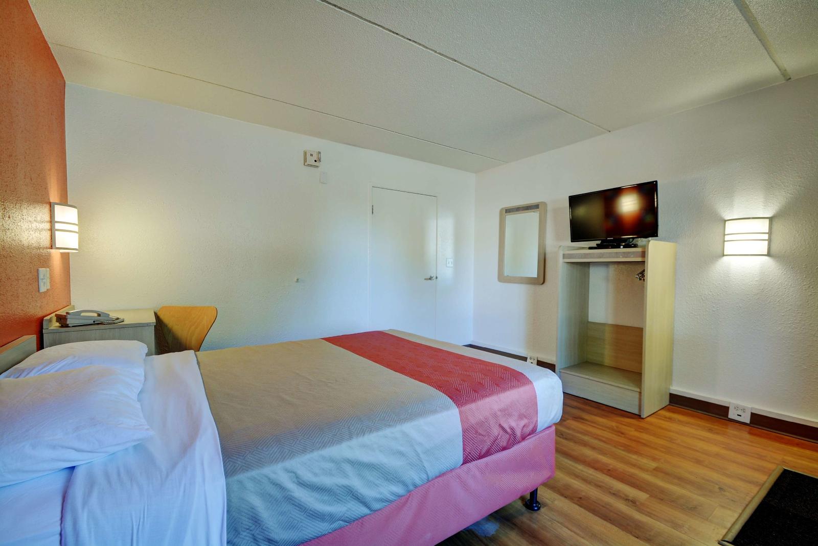 Motel 6 Springfield Chicopee